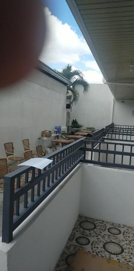 __Aplaridel Inn Suites__ Angeles Exteriör bild
