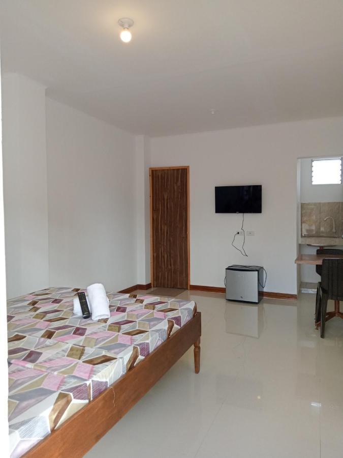 __Aplaridel Inn Suites__ Angeles Exteriör bild