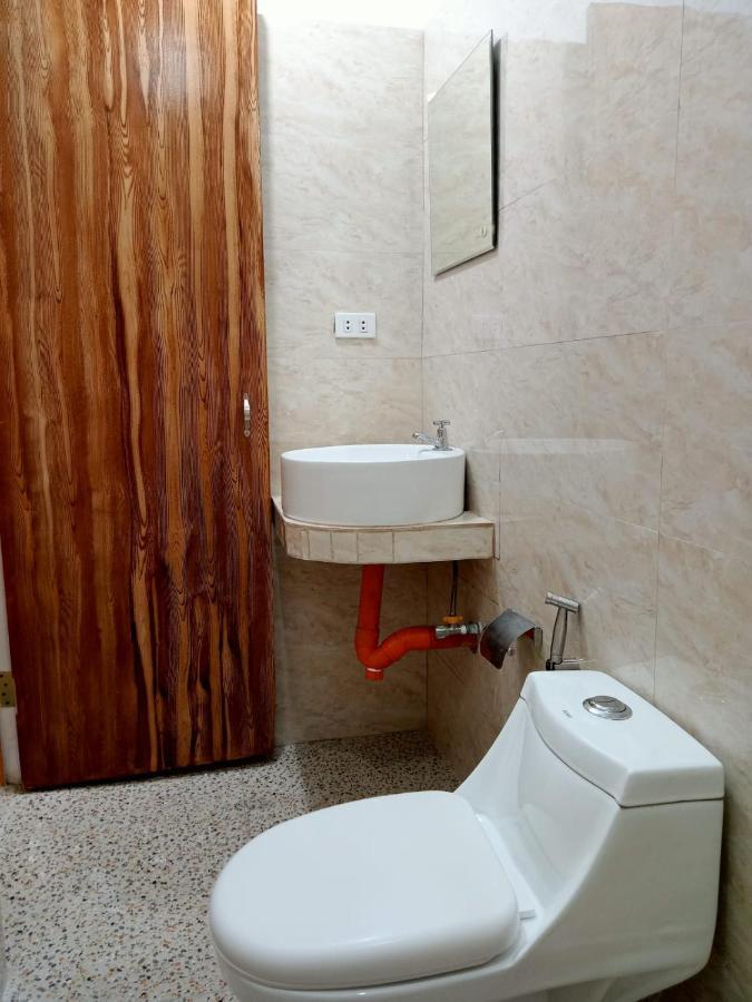 __Aplaridel Inn Suites__ Angeles Exteriör bild